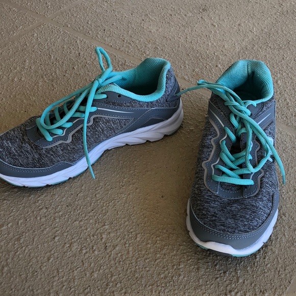 Fila Sneakers - Picture 3 of 8